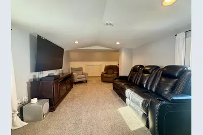 301 Dale Street SW, Hutchinson, MN 55350 - Photo 22