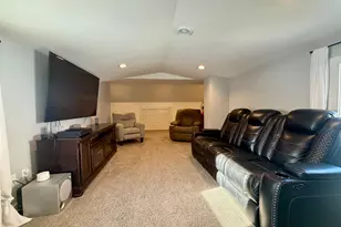 301 Dale St SW, Hutchinson, MN 55350 - Photo 22