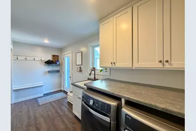 301 Dale Street SW, Hutchinson, MN 55350 - Photo 20
