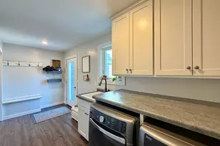 301 Dale St SW, Hutchinson, MN 55350 - Photo 20