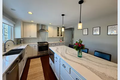 301 Dale Street SW, Hutchinson, MN 55350 - Photo 4