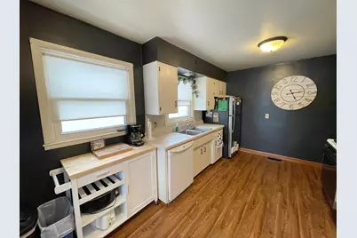 519 N Van Buren Avenue, Springfield, MN 56087 - Photo 16