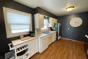 519 N Van Buren Ave, Springfield, MN 56087 - Photo 16