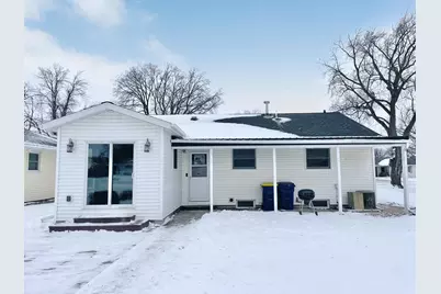 519 N Van Buren Avenue, Springfield, MN 56087 - Photo 2