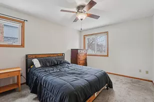 2212 Ariel St N, North Saint Paul, MN 55109 - Photo 20