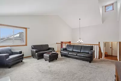 2212 Ariel Street N, North Saint Paul, MN 55109 - Photo 10