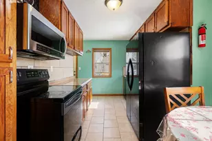 221 E Park St, Owatonna, MN 55060 - Photo 8