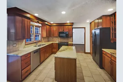 8906 138th Street Court, Apple Valley, MN 55124 - Photo 8