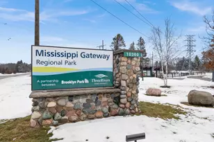 10025 Russell Ave N, Brooklyn Park, MN 55444 - Photo 22