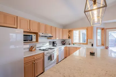 2100 Taylor Court, Northfield, MN 55057 - Photo 4