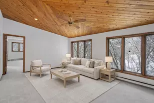 2404 Hayes Ct, Burnsville, MN 55337 - Photo 8