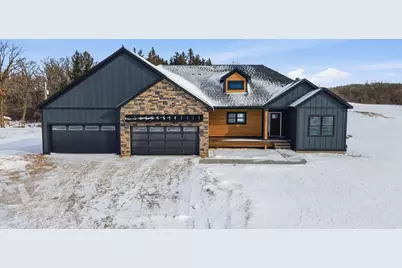 906 Acorn Court, Kinnickinnic Twp, WI 54016 - Photo 8