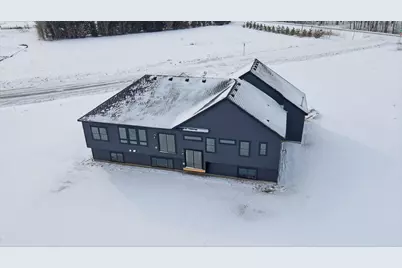 906 Acorn Court, Kinnickinnic Twp, WI 54016 - Photo 10