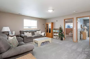 4723 Clock Tower Ln S, Fargo, ND 58104 - Photo 18