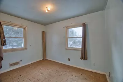 15 E 3rd Avenue S, Aurora, MN 55705 - Photo 8