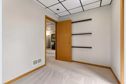 1731 Oakways Street, Minnetonka, MN 55391 - Photo 56