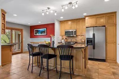 1731 Oakways Street, Minnetonka, MN 55391 - Photo 4