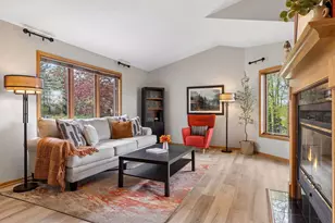 1731 Oakways St, Minnetonka, MN 55391 - Photo 12