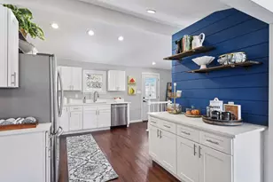 1504 Traymore Rd, Hopkins, MN 55305 - Photo 6