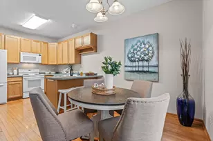 15263 Florist Cir, Apple Valley, MN 55124 - Photo 8