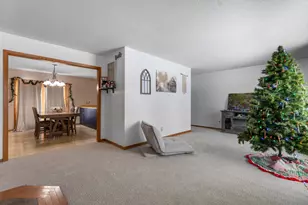 845 3rd Ave NW, Plainview, MN 55964 - Photo 2