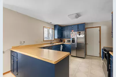 845 3rd Avenue NW, Plainview, MN 55964 - Photo 4