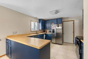 845 3rd Ave NW, Plainview, MN 55964 - Photo 4