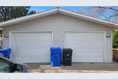 914-916 32nd Street N, Fargo, ND 58102 - Photo 2