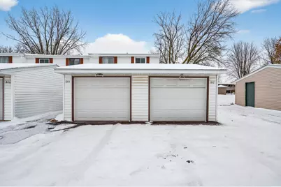 842 Woodgate Drive #211, Vadnais Heights, MN 55127 - Photo 4