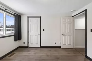 842 Woodgate Dr, Vadnais Heights, MN 55127 - Photo 16