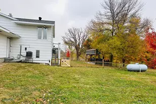5334 State Hwy 27 W, Alexandria, MN 56308 - Photo 6