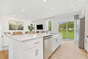 3024 Basswood St, Little Canada, MN 55117 - Photo 8