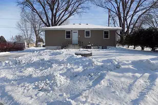 631 10th St, Lafayette, MN 56054 - Photo 8