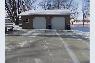 631 10th Street, Lafayette, MN 56054 - Photo 2