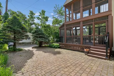 1721 Humboldt Avenue S, Minneapolis, MN 55403 - Photo 2