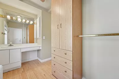 1721 Humboldt Avenue S, Minneapolis, MN 55403 - Photo 18