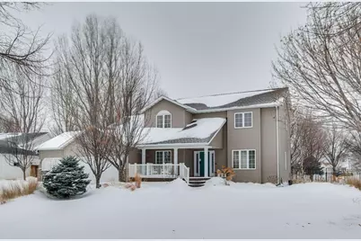 2907 Eagle Drive, Moorhead, MN 56560 - Photo 2