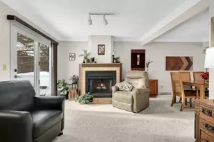 2328 Dorland Ct E, Maplewood, MN 55119 - Photo 4