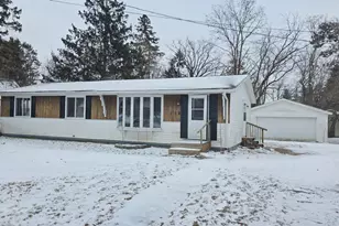 118 E Monroe Ave, Barron, WI 54812 - Photo 2