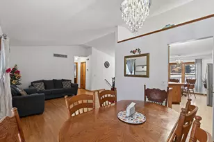 16051 Goodview Way, Lakeville, MN 55044 - Photo 8