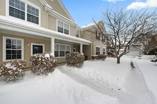 11316 Chisholm Cir NE, Blaine, MN 55449 - Photo 2