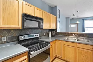 11316 Chisholm Cir NE, Blaine, MN 55449 - Photo 16