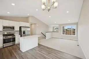 919 Brandenburg Ln, Waverly, MN 55390 - Photo 4