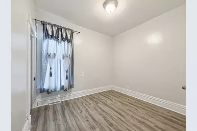 963 3rd Street E, Saint Paul, MN 55106 - Photo 8