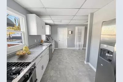 963 3rd Street E, Saint Paul, MN 55106 - Photo 2