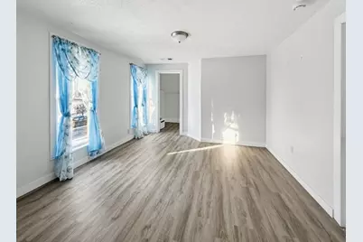 963 3rd Street E, Saint Paul, MN 55106 - Photo 10