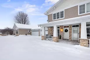 942 Crossings Way, Delano, MN 55328 - Photo 2