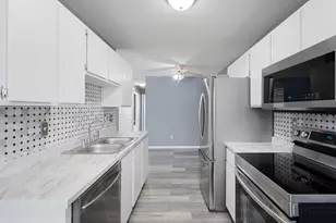 6608 83 Ct N, Brooklyn Park, MN 55445 - Photo 10