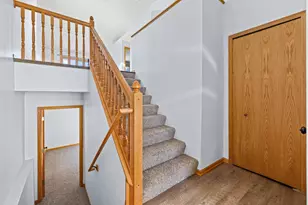 1059 Honeysuckle Ln SE, Cambridge, MN 55008 - Photo 4