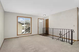 3558 Pilgrim Ln N, Plymouth, MN 55441 - Photo 4